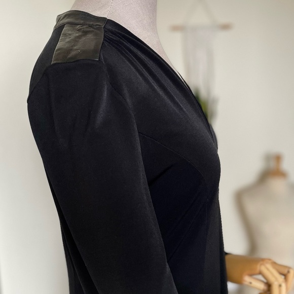 Michael Kors Long sleeve Black Midi Dress - Medium - Picture 5 of 15